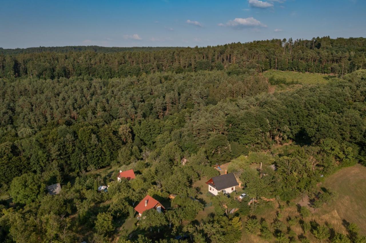 Chata Nad Lazenskym Udolim Luhačovice Dış mekan fotoğraf